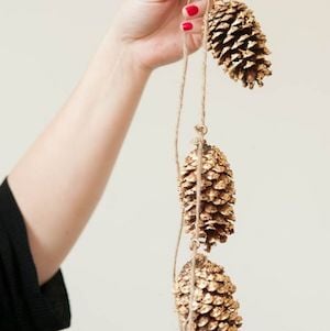  DIY Gold Leaf Pinecone Garland