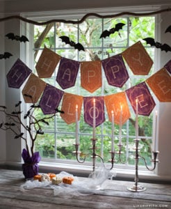 halloween banner and bats