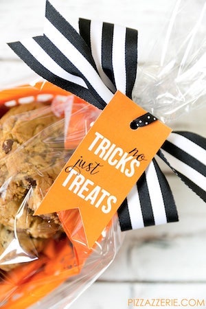 trick or treat halloween printable treat bag tags