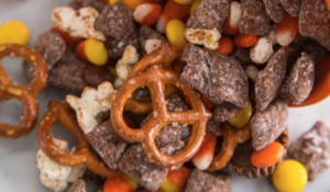 halloween snack mix