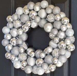 Christmas Ornament Wreath 