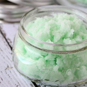 DIY Mint Sugar Scrub Recipe 