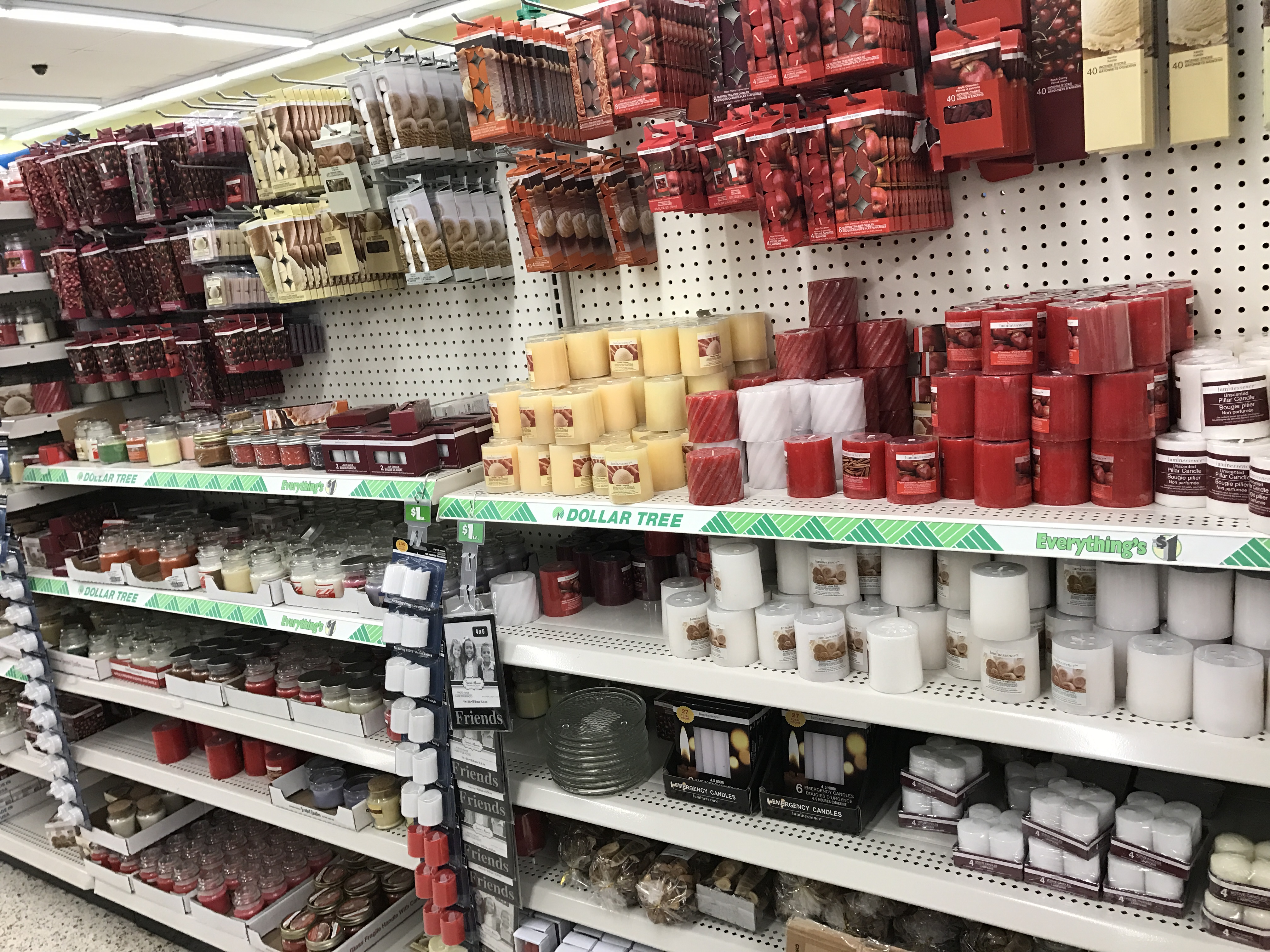 30 Christmas Items to Buy at the Dollar Tree To Save Money