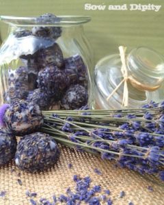 Lavender and Coconut Oil Bath BonBons