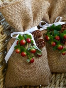 DIY Burlap Christmas Treat Gift Bag 