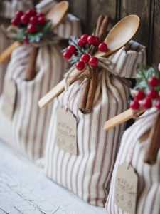 100 Easy DIY Neighbor Christmas Gifts - Prudent Penny Pincher