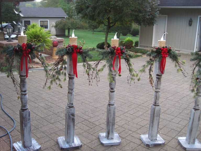 100 Best Outdoor DIY Christmas Decorations - Prudent Penny Pincher