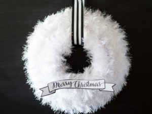 Fluffy White Christmas Wreath 