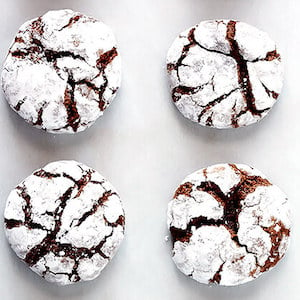 Best Christmas Chocolate Crinkle Cookies
