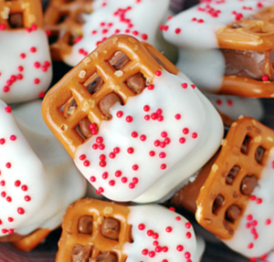 Christmas Candy Bar Pretzel Bites