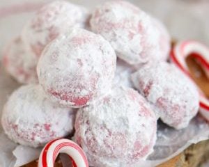 Peppermint Snowball Cookies 