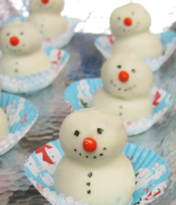 Gingerbread Oreo Snowman Truffles