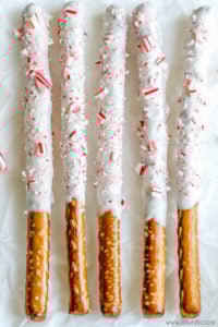 white-chocolate-peppermint-pretzels-4
