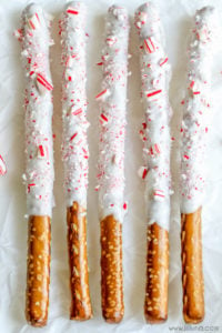 white-chocolate-peppermint-pretzels-4