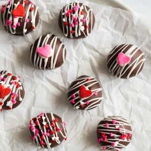 Berry Oreo Cookie Balls