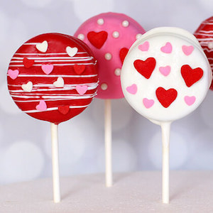  Valentine's Day Oreo Pops party dessert