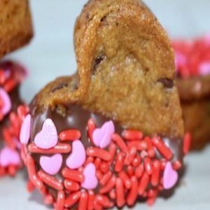 Chocolate Chip Cookie Hearts