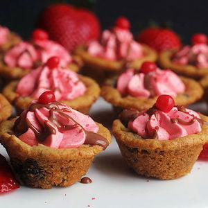 Cookie Cups with Strawberry Cream