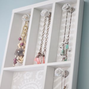 Jewelry Holder from a Cutlery Tray DIY home decor