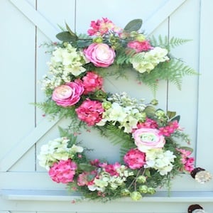 Spring wreath with floral monograms 