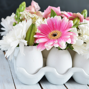 Eggshell Flower Easter Table Decor