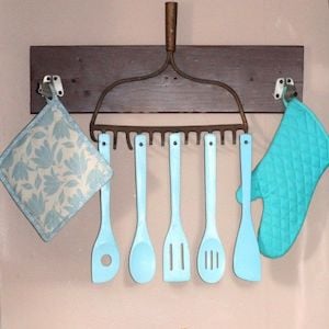 Rake Head Utensil Holder