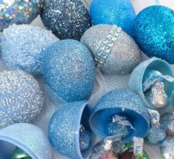 Embellished Glittery Plastic easter egg decorating idea