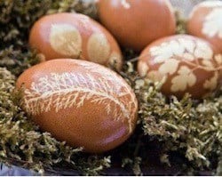 Naturally Dyed easter egg decorating idea with floral patterns