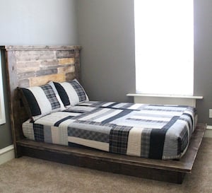 Easy Pallet Platform Bed 