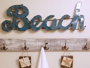 Driftwood Pallet Towel Rack coastal decorating idea