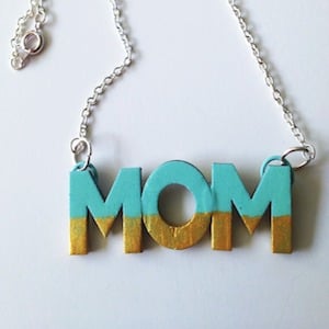 DIY Mom Necklace Mother's Day Gift