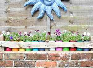 Tin Can Pallet Planter