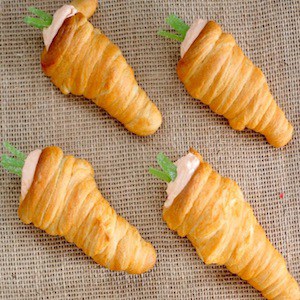 Cheesecake Carrot Crescents