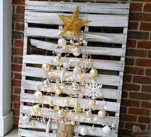 Easy wood Pallet Christmas Tree