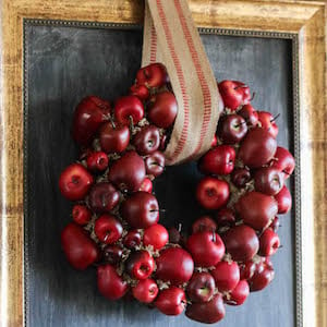 DIY Apple Wreath