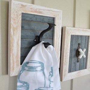 DIY Farmhouse Bathroom Hooks wall decor