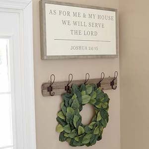 DIY Painted Canvas Farmhouse Sign 