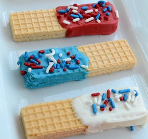 Easy Patriotic Sugar Wafer 4th of July Dessert