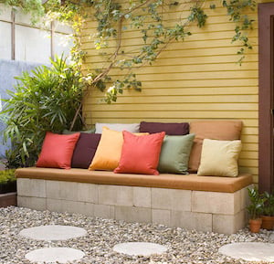 Simple backyard DIY Seating idea made from cinder blocks