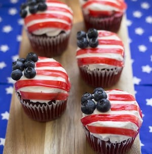 4th of July Fruit Cupcakes