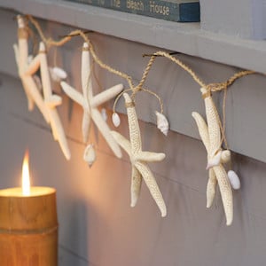 Starfish Garland Decorating Idea