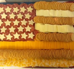 Cheese and Cracker Flag 4th of july appetizer