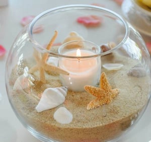 Round Beach Candle Centerpiece Decorating Idea