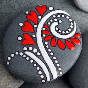 patterned heart rock