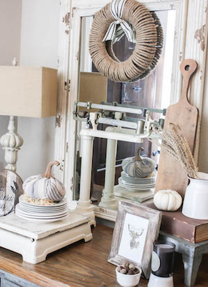 Fall Entryway Farmhouse Decor