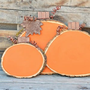 Painted Wood Slice Pumpkins 