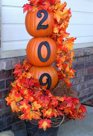 DIY Pumpkin Topiary with street numbers