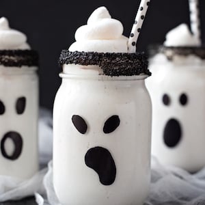 Boo-nilla Ghost Milkshakes