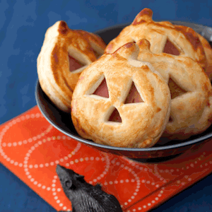 Jack-o'-Lantern Sandwich Bites