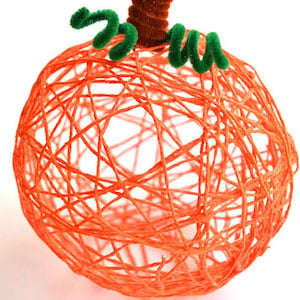 Yarn Pumpkin fall craft for kids